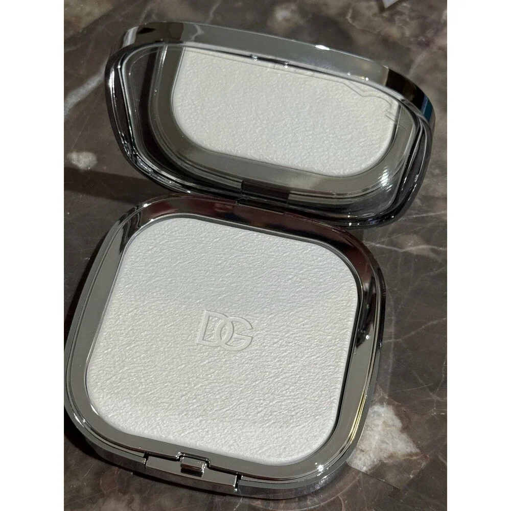DOLCE & GABBANA Solar Glow Bare Skin Beautifier ~ Universal Blurring Powder~ NIB